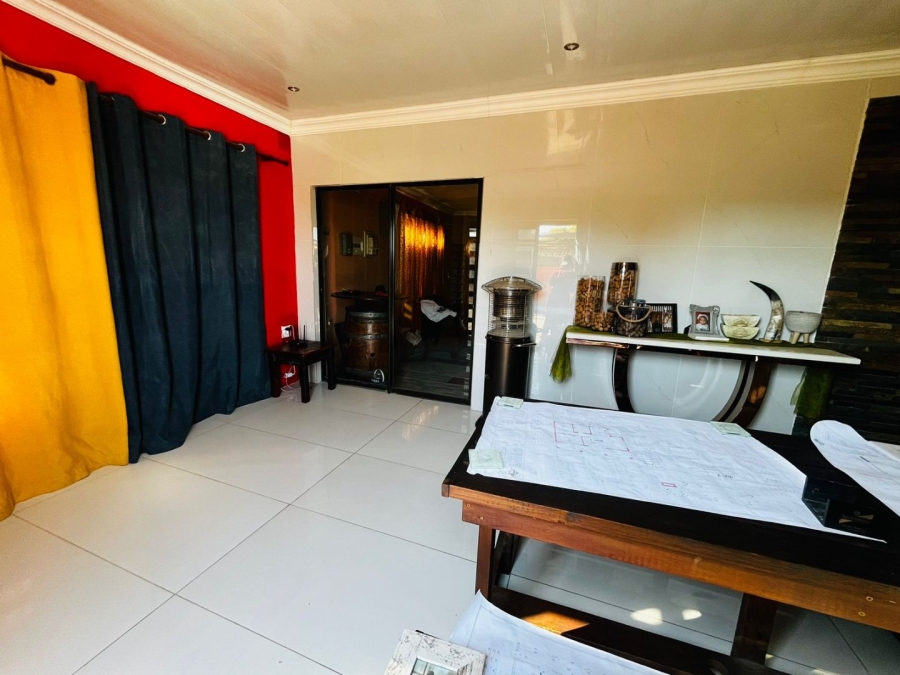 3 Bedroom Property for Sale in Bloemside 2 Free State